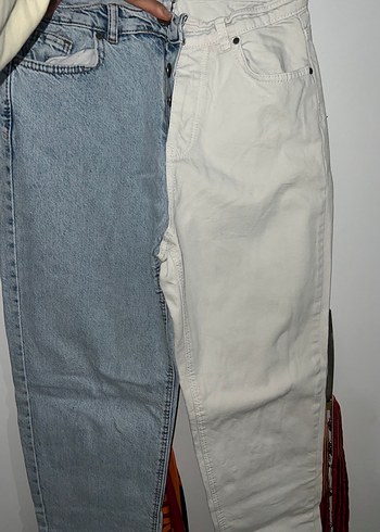 Düğmeli Beyaz Rahat Kesim Kadın Kot Pantolon - Görsel 3