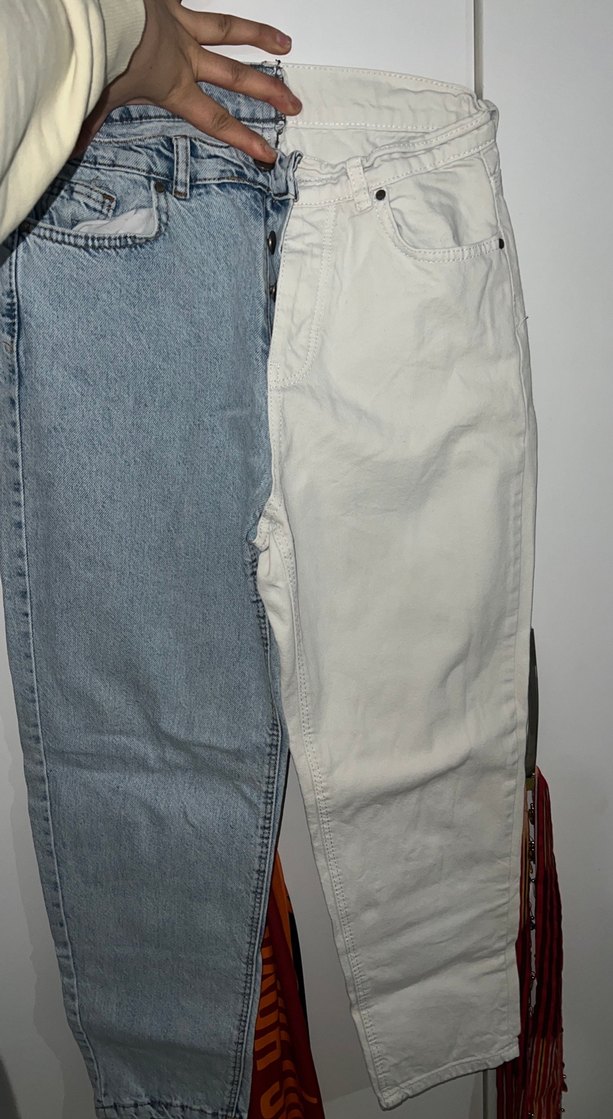 Düğmeli Beyaz Rahat Kesim Kadın Kot Pantolon - Görsel 3