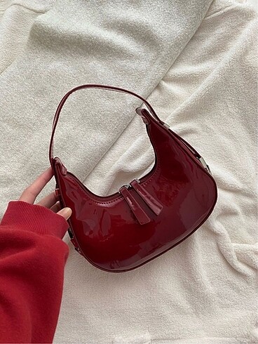 Bershka Bordo cherry kol çantası