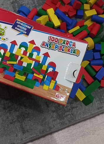 Ahşap blok oyuncakları
