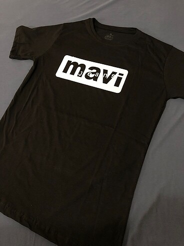 MAVİ MARKA SİYAH TİŞÖRT