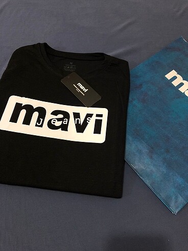 xl Beden MAVİ MARKA SİYAH TİŞÖRT