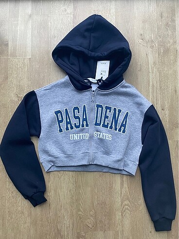 CROP HIRKA