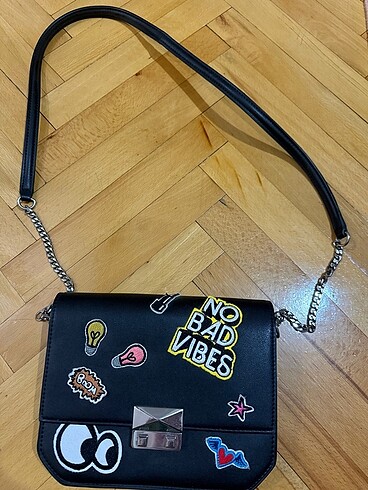 zara askılı çanta