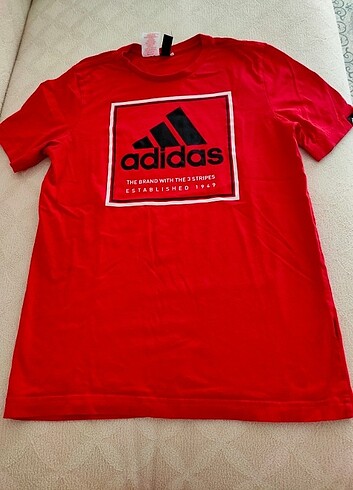 Adidas tshirt