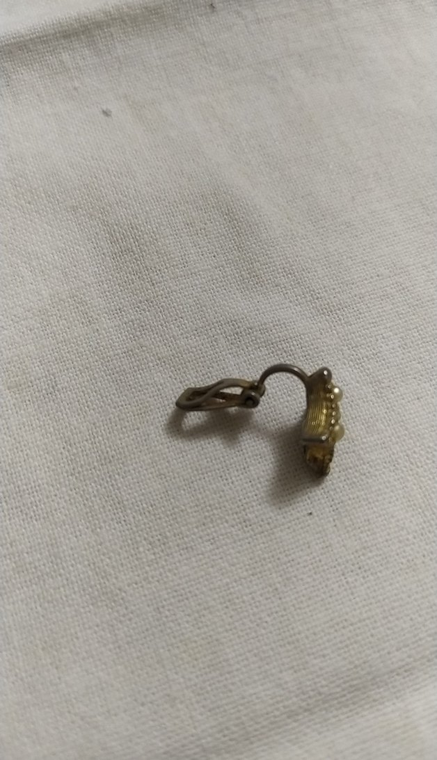 İşlemeli Boncuklu Klipsli tek Küpe - Görsel 4