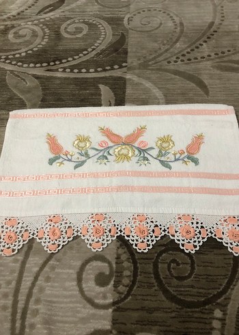 Çeyizlik dantelli havlu