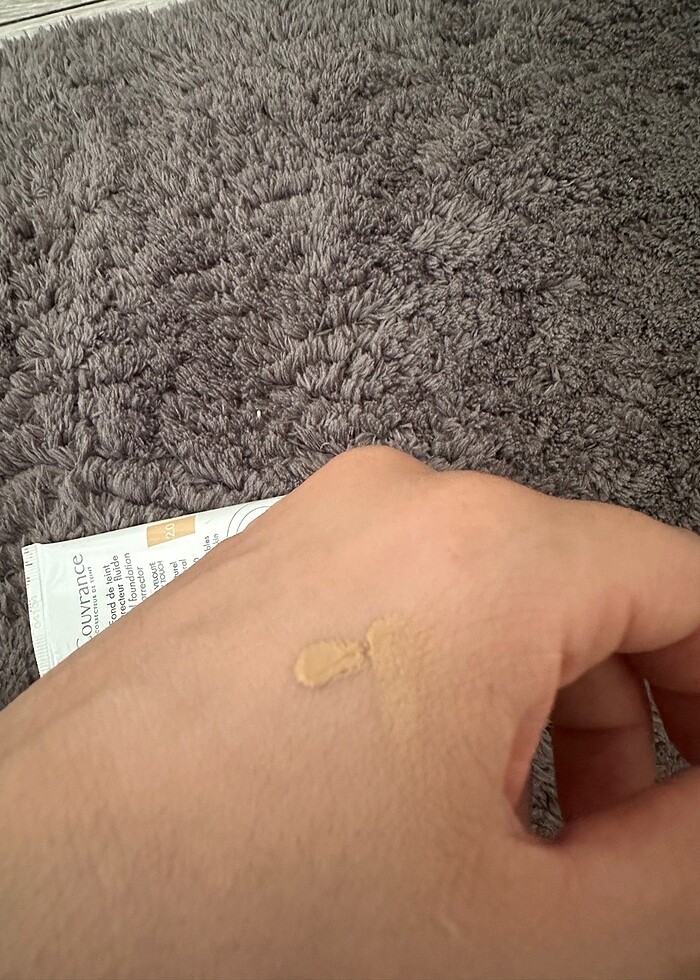 Avene couvrance fondöten - Görsel 2