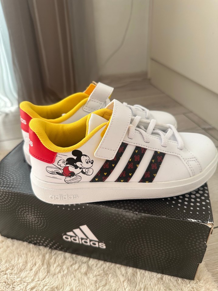 Erkek Çocuk Adidas Mickey Mouse Spor Ayakkabı sıfır ürün - Görsel 3