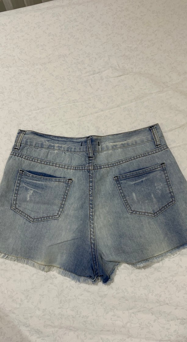 Gri Yıkamalı Kadın Jean Şort - Görsel 2