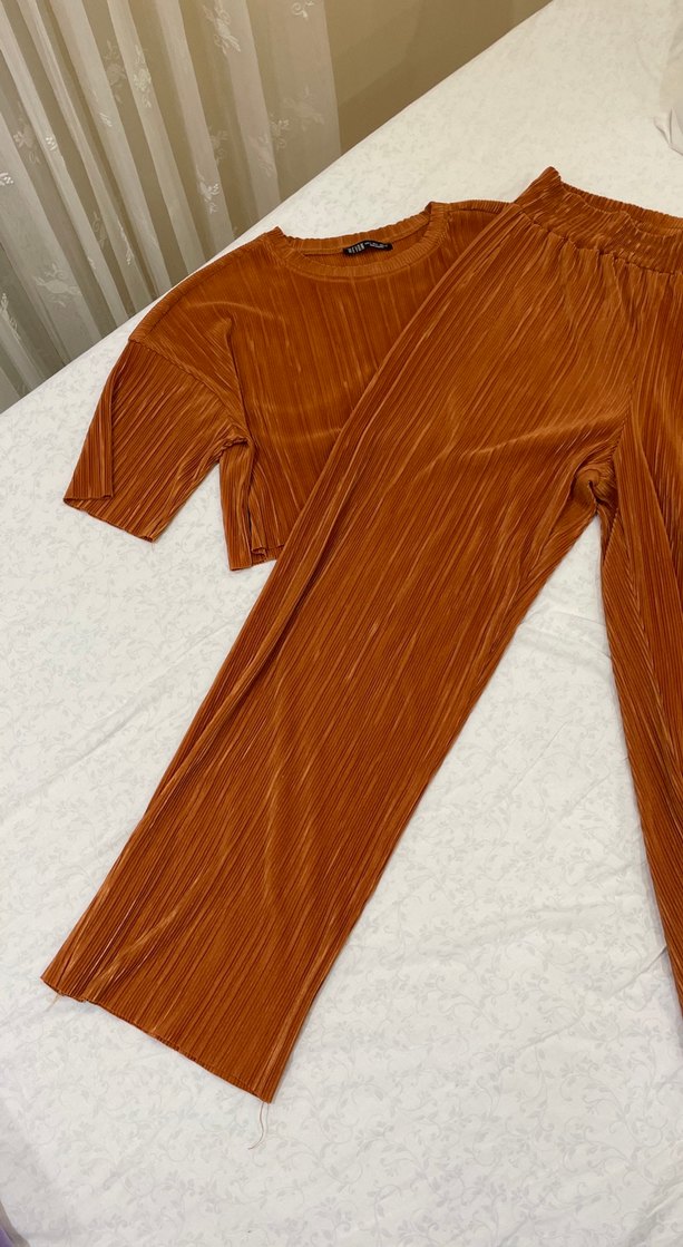 Kadın Kahverengi Pilili Rahat Eşofman Takımı - Görsel 4