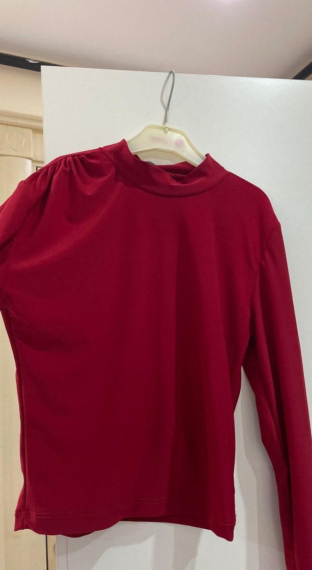 Bordo Yüksek Yakalı Kız Bluz - Görsel 2