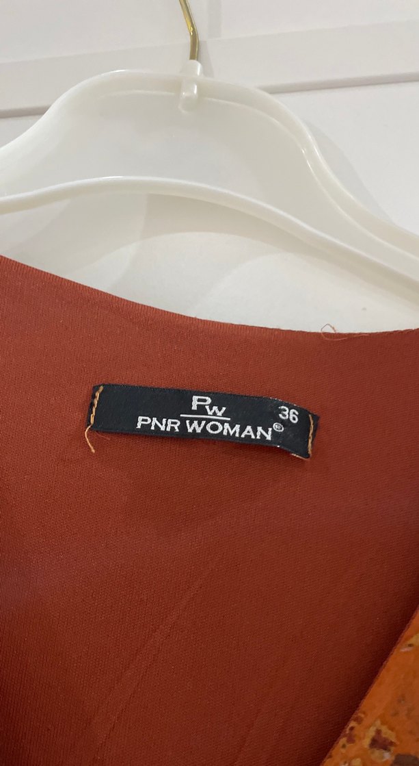 Drapeli Uzun Kollu V Yaka Midi Elbise - Görsel 3