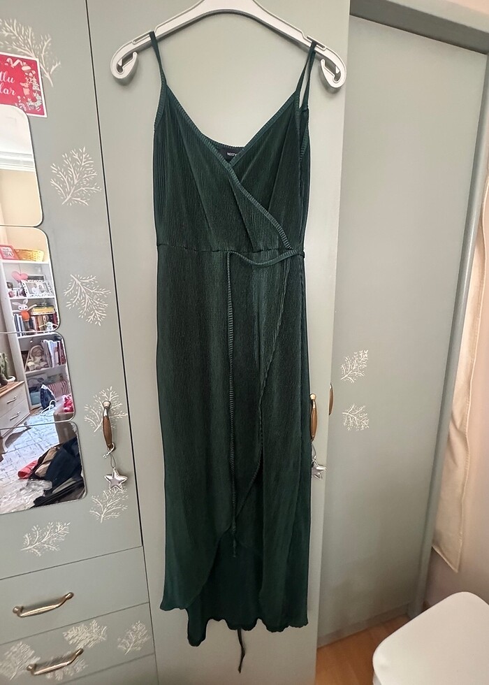 Yeşil midi boy gece elbisesi - Görsel 2