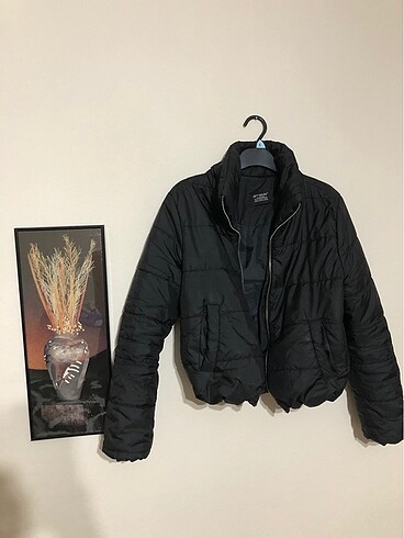Bershka Siyah Şişme Mont