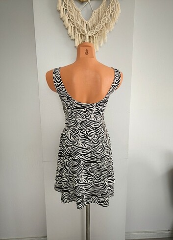 H&M H&M zebra desen elbise