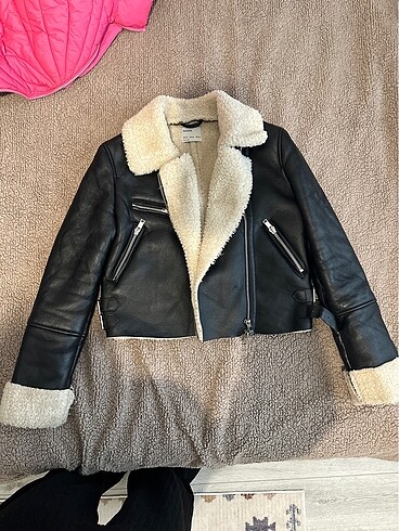 Bershka deri kürklü ceket