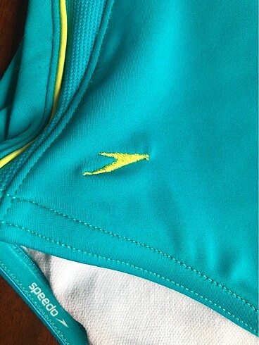 m Beden Speedo mayo