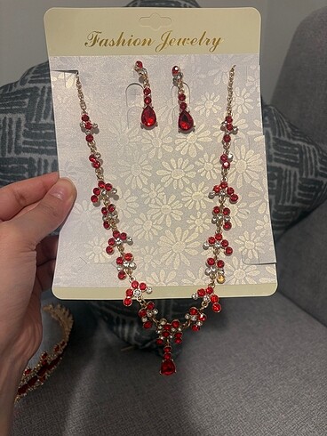  Beden Kına tacı ve kolye küpe seti