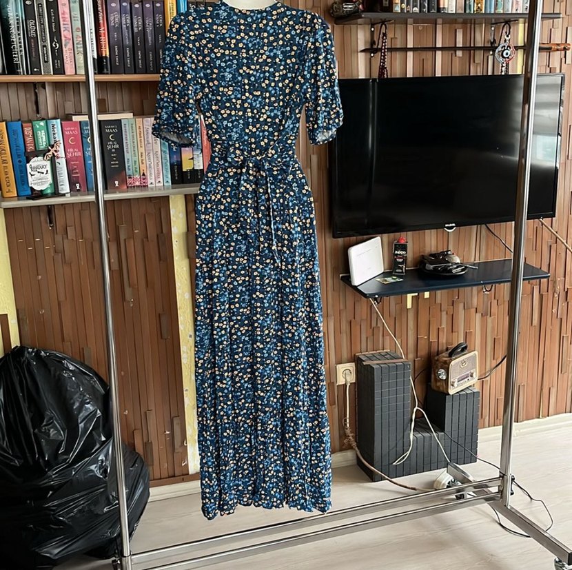 Bohem Uzun V Yaka Kısa Kollu Elbise - Görsel 2