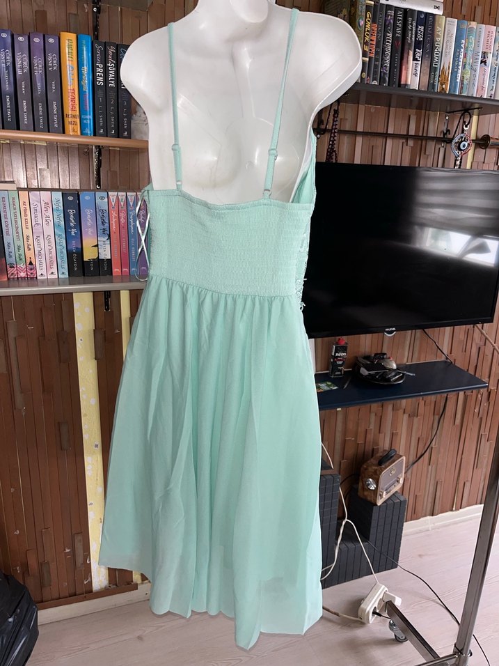 Turkuaz İşlemeli Midi Abiye Elbise - Görsel 2