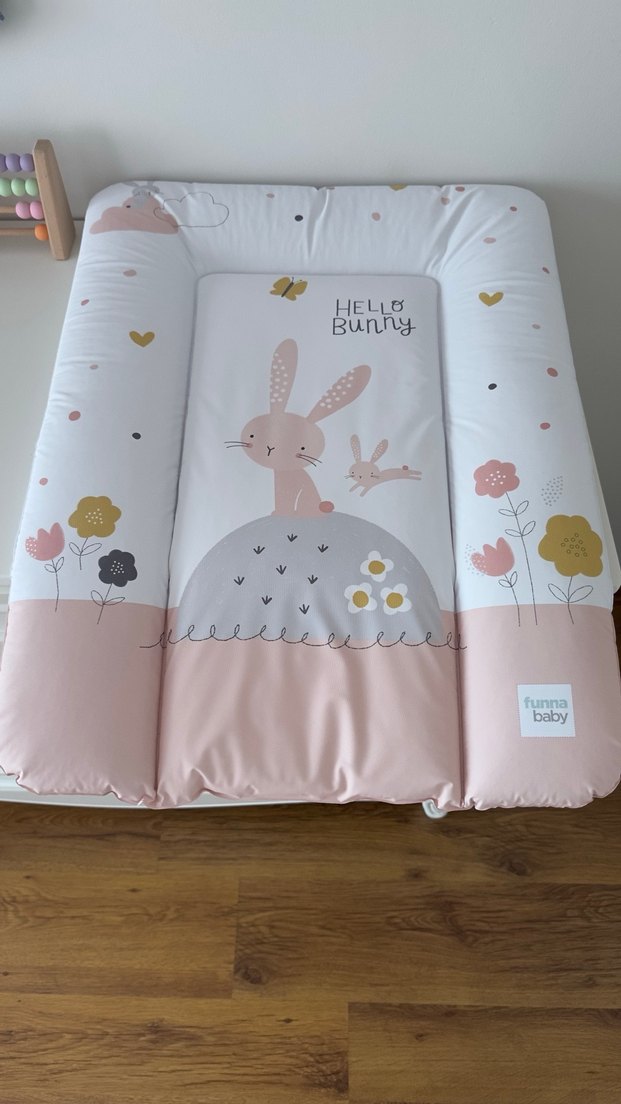 Pembe Baskılı Bebek Alt Açma Minderi - Görsel 2