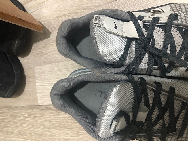 43 Beden Nike özel seri ayakkabılarından az gıyıldı
