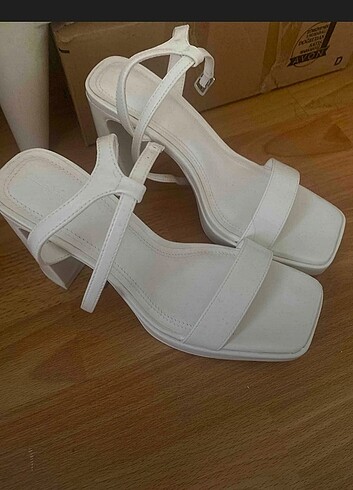 38 Beden Bershka 