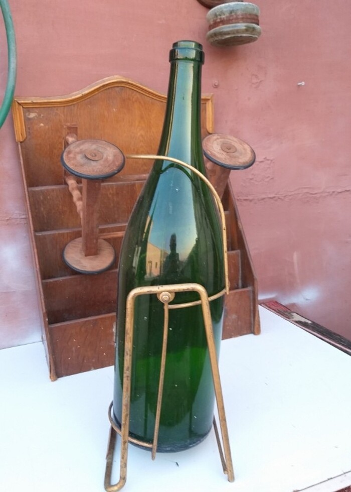 Üç litrelik şişe ve avrupa sehpası 50 cm  - Görsel 2