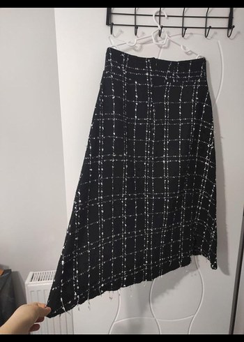 Düğmeli Siyah Uzun Kadın Etek - Görsel 3