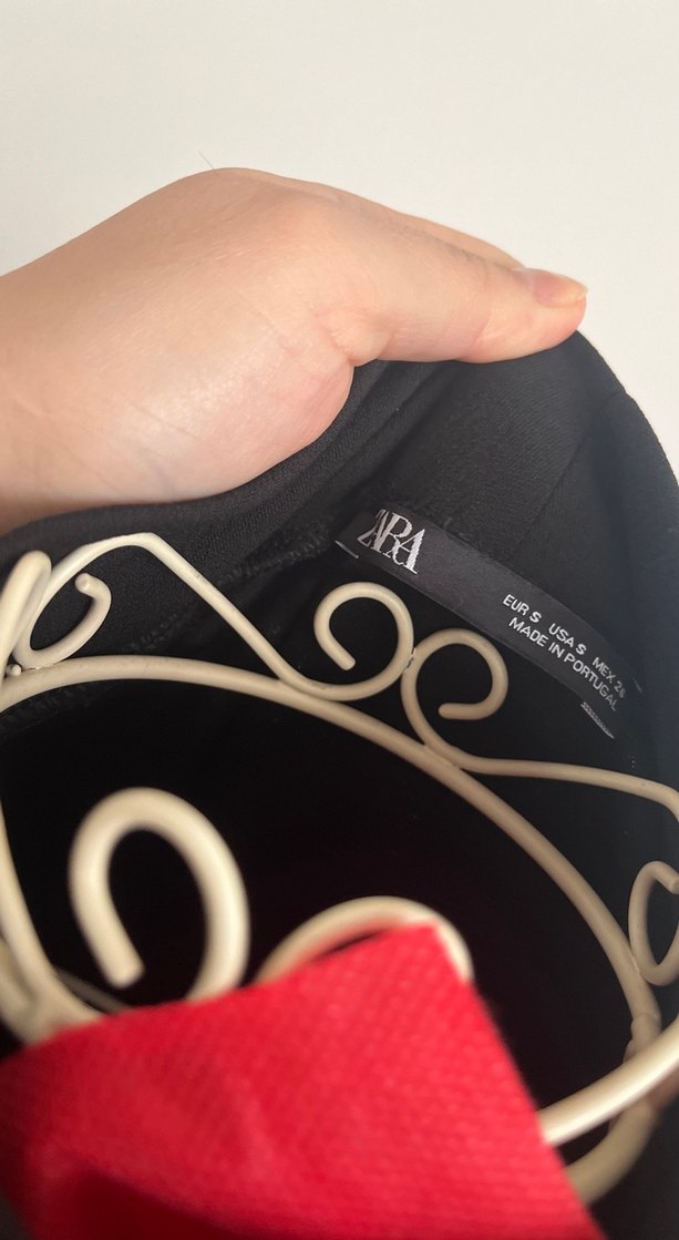 Siyah Uzun Kollu Yüksek Yakalı Triko Elbise - Görsel 3