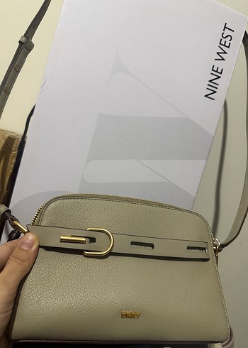 Gri Deri Tokalı Kadın Çantası DKNY - Görsel 6