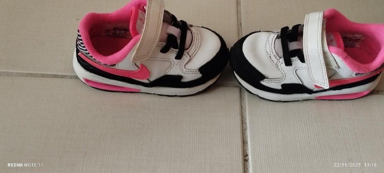 Nike Air Max spor ayakkabi 23.5 - Görsel 2