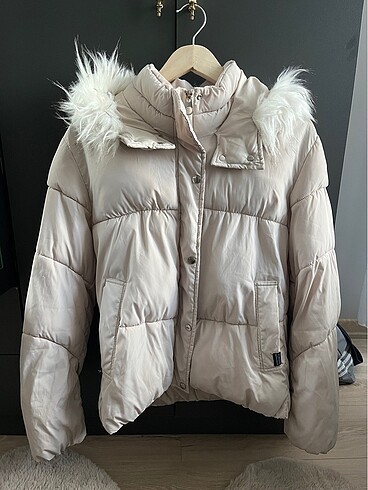 Bershka mont