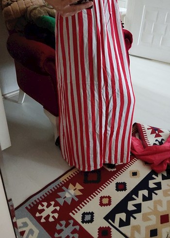 l Beden kırmızı Renk Kırmızı Çizgili Piliseli Uzun Etek