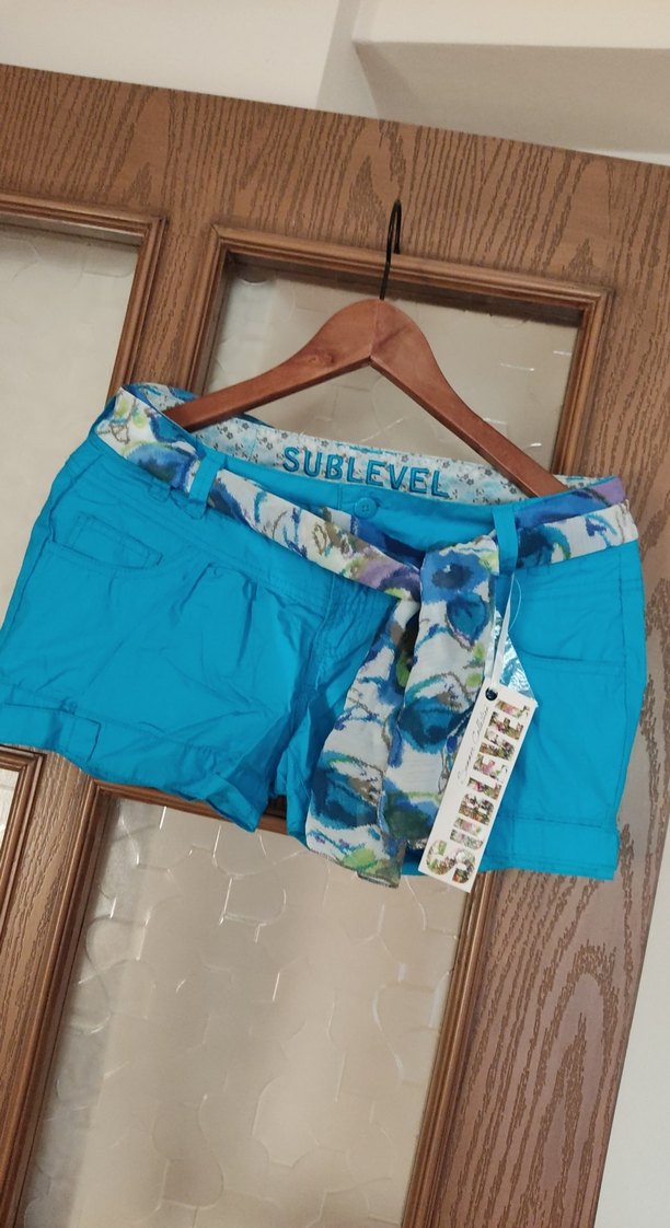 Parlak Mavi Mini Hamile Şortu, Kemerli - Görsel 5