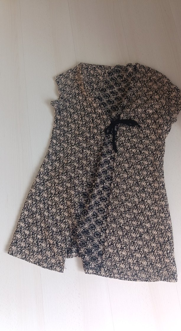 Dantel Detaylı V Yaka Yılan Desenli Tunik - Görsel 4