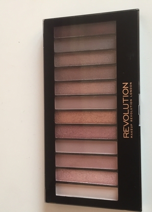 Make up revolution far paleti