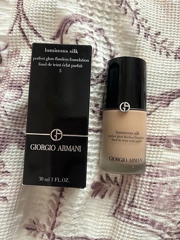 Armani luminious silk fondoten