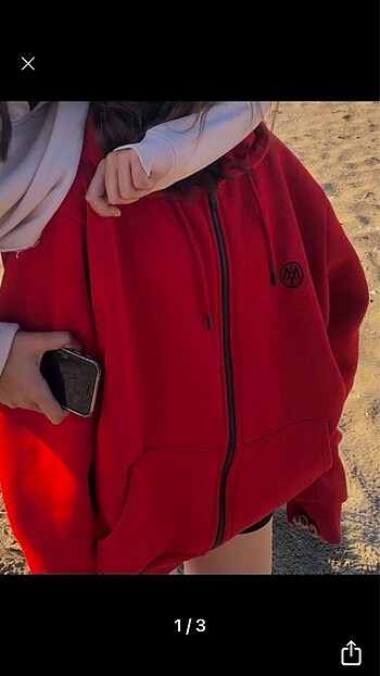 sweatshirt
