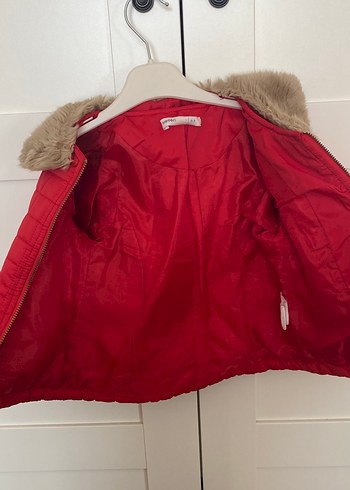 Kız Çocuk Kırmızı Kürklü Mont - Görsel 5