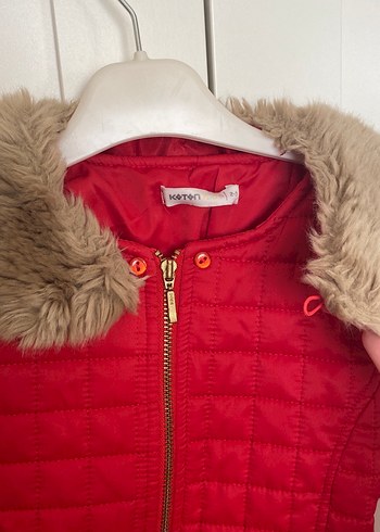 Kız Çocuk Kırmızı Kürklü Mont - Görsel 3