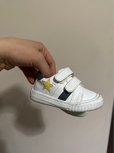 LC Waikiki Bebek spor ayakkabı