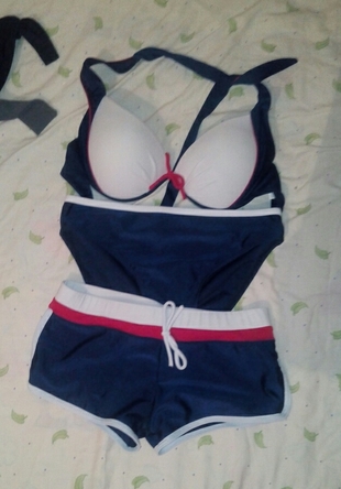 uc parca bikini