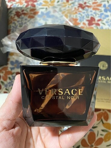 Versace Crystal Noir parfüm