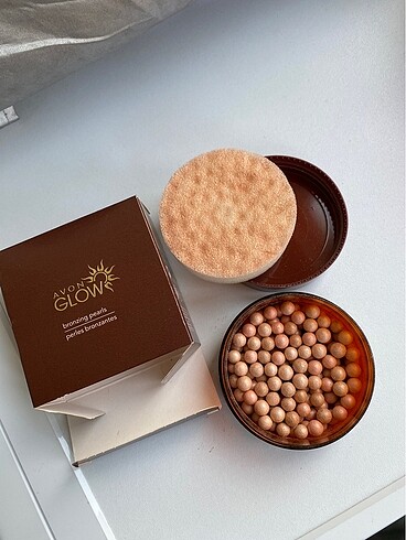 Avon Glow bronzing pearls cool allık