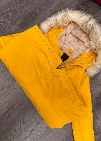 Sarı Peluş Kapüşonlu Kadın Kışlık Mont - Görsel 3