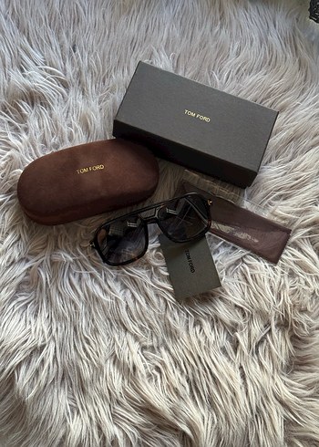 Kahverengi Kürklü Tom Ford Kadın Gözlüğü - Görsel 2