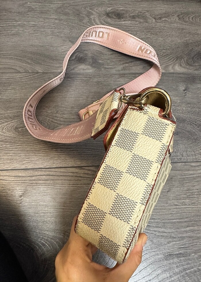 Askılı çanta. Kol çantası - Görsel 2