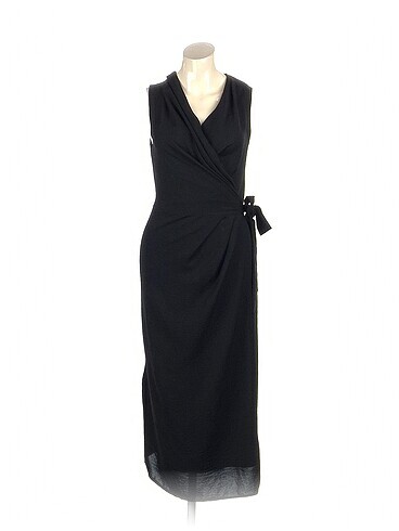 PreLoved Kısa Elbise %70 İndirimli.